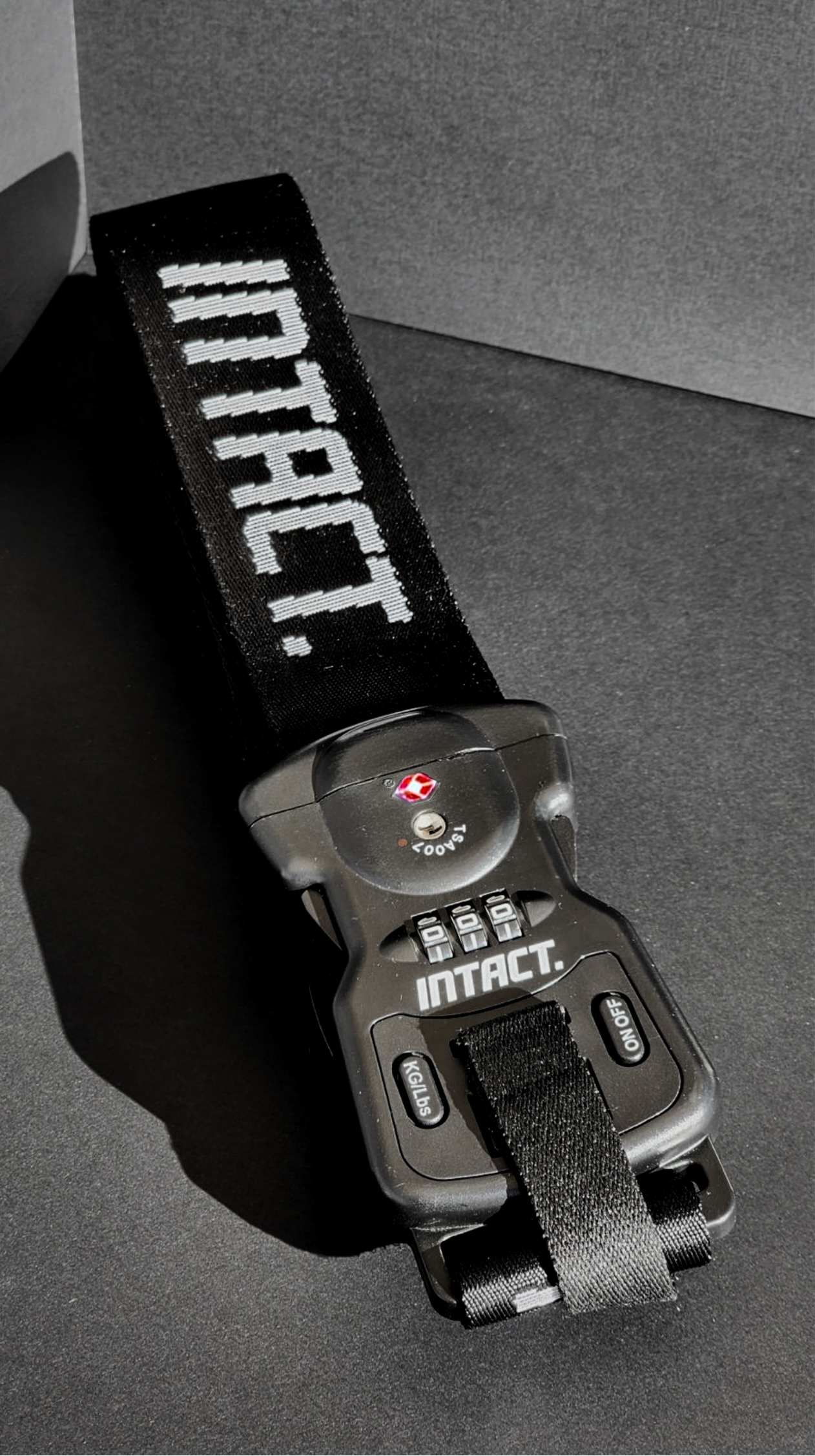 INTACT. Signature Strap